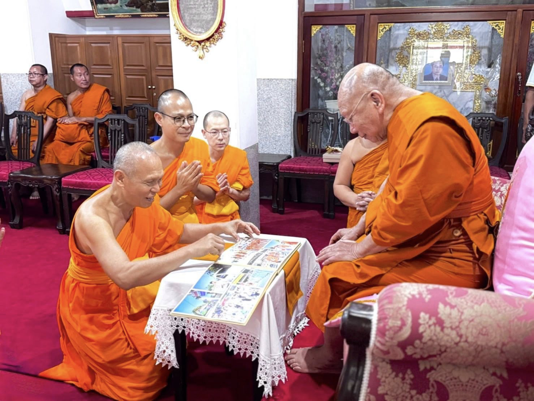 คณะสงฆ์วัดพระธรรมกาย ร่วมถวายมุทิตาอายุวัฒนมงคล 88 ปี สมเด็จพระมหาธีราจารย์