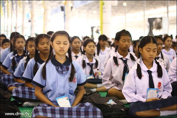 สมาธิ ตอนที่ 3 อธิบายเรื่องการหลับตาและการวางใจ