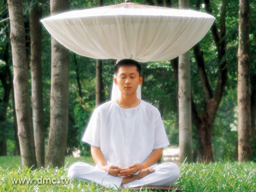 การทำสมาธิภาวนาเพื่อให้เข้าถึงพระธรรมกาย